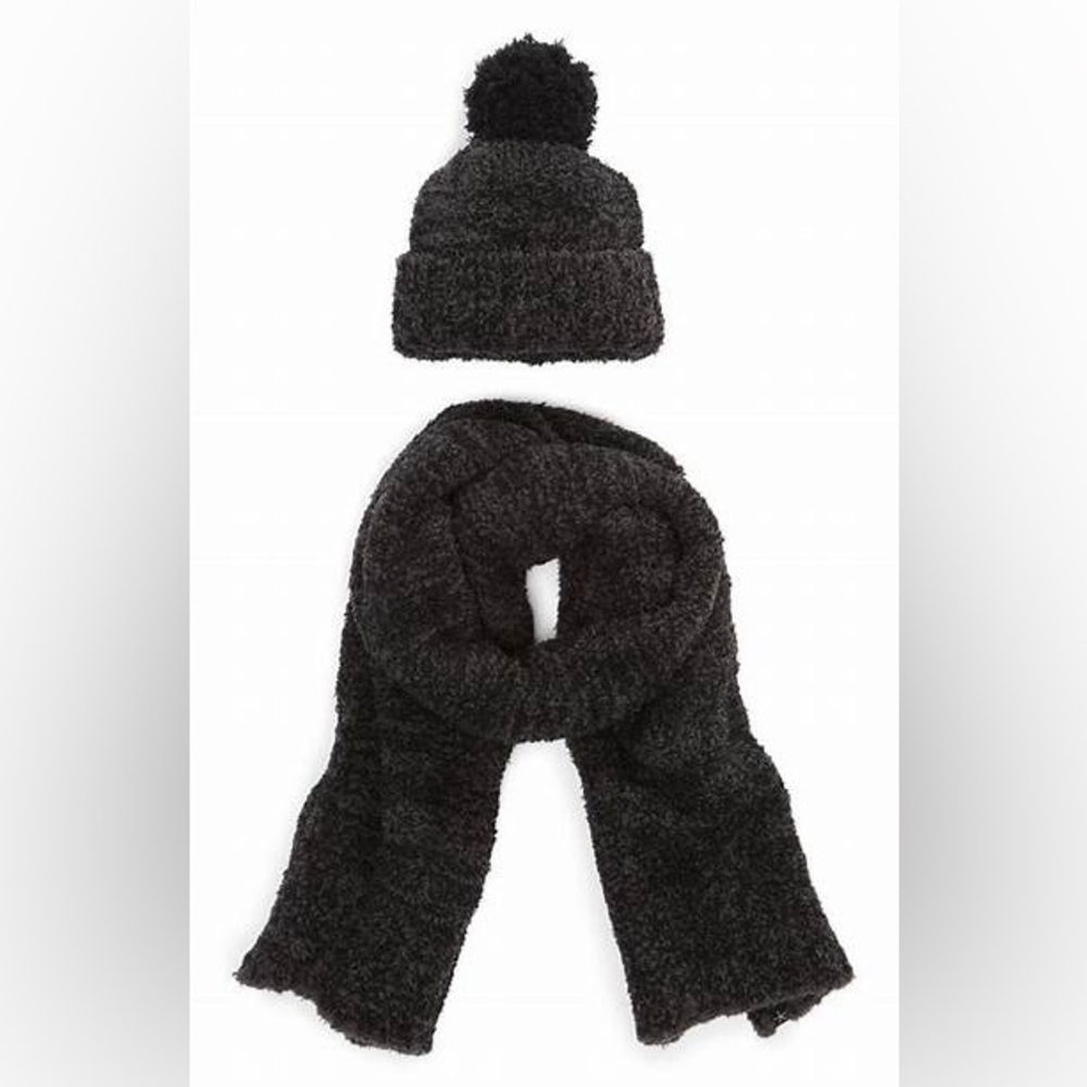 NWT Barefoot Dreams CozyChic Pom-Pom Beanie and Scarf Set in Carbon Black